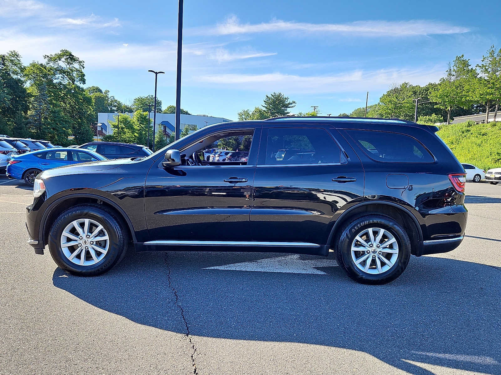 Used 2019 Dodge Durango SXT AWD/4WD image 4
