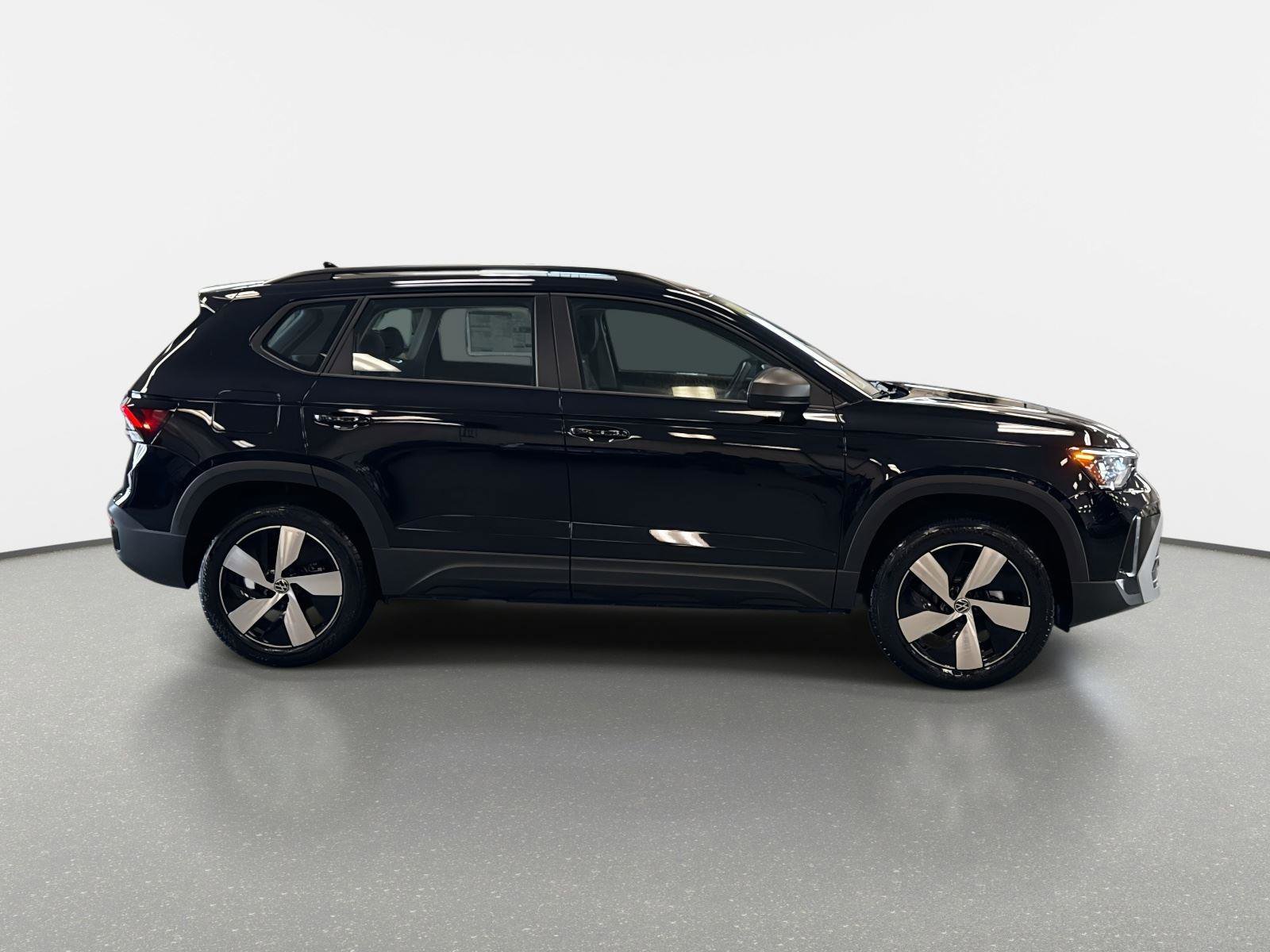 New 2026 Volkswagen Taos S image 4