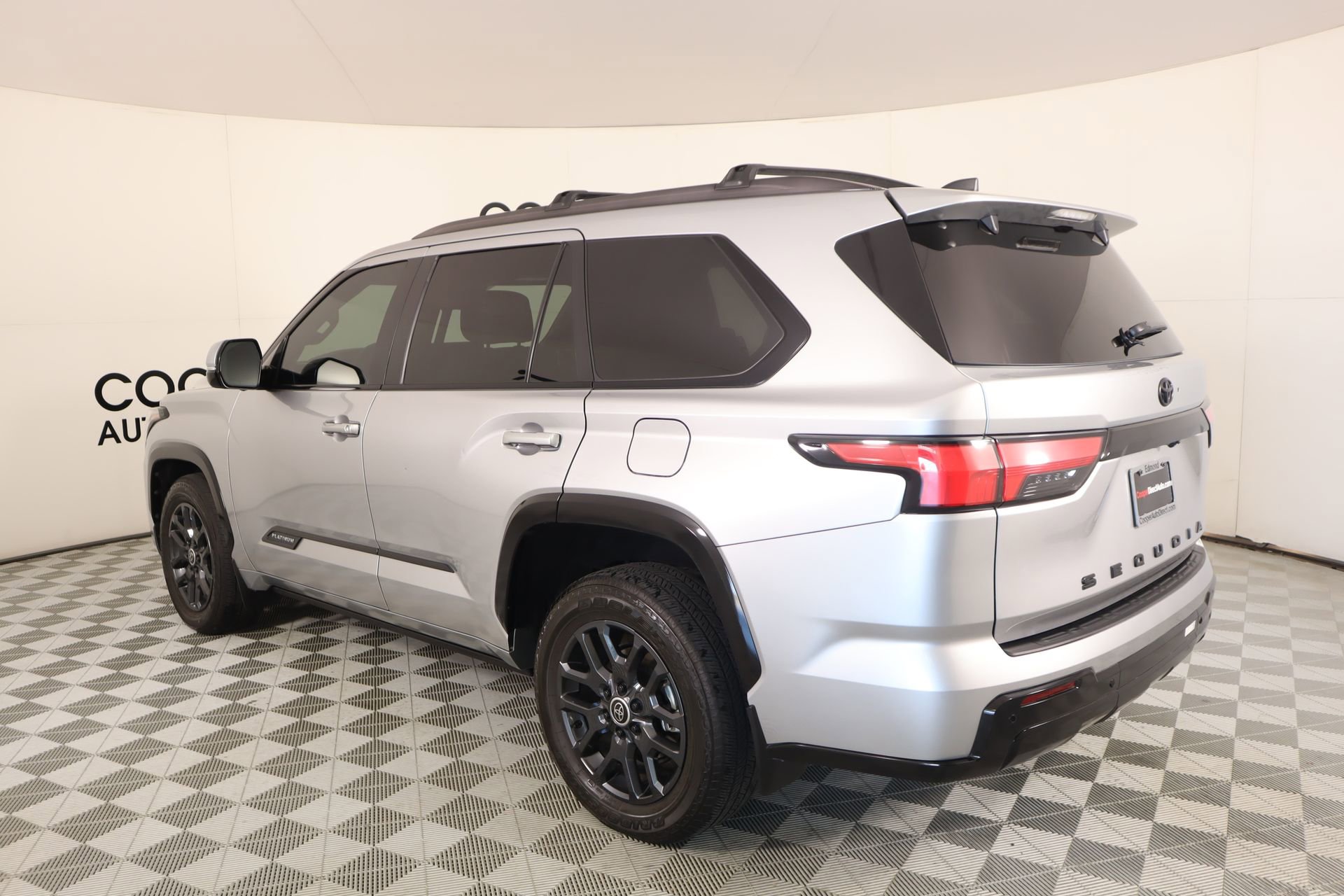 Used 2024 Toyota Sequoia Platinum image 24