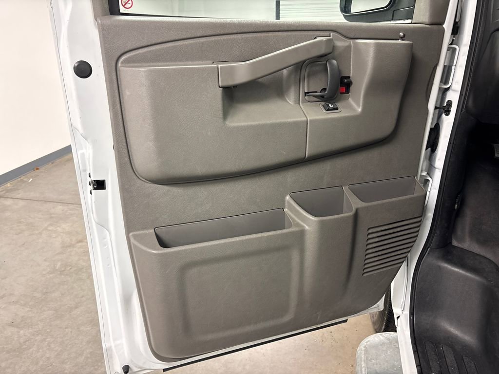 Used 2024 Chevrolet Express 2500 Work Van w/ Driver Convenience Package image 27