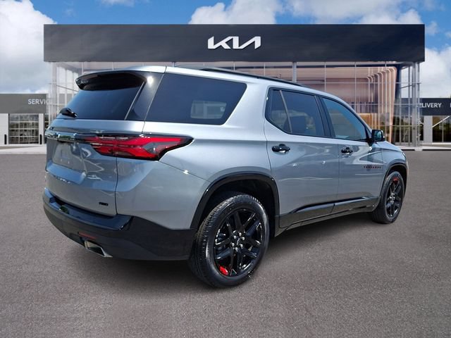 Used 2023 Chevrolet Traverse Premier w/ Redline Edition AWD/4WD image 6