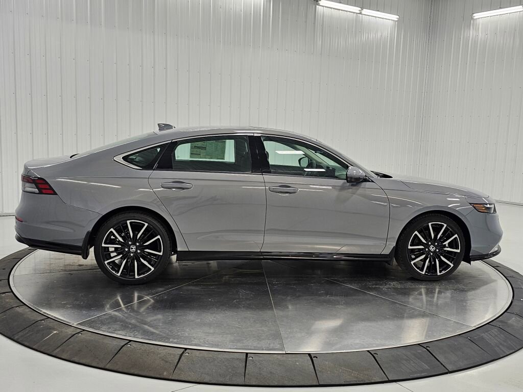 New 2025 Honda Accord Touring image 32