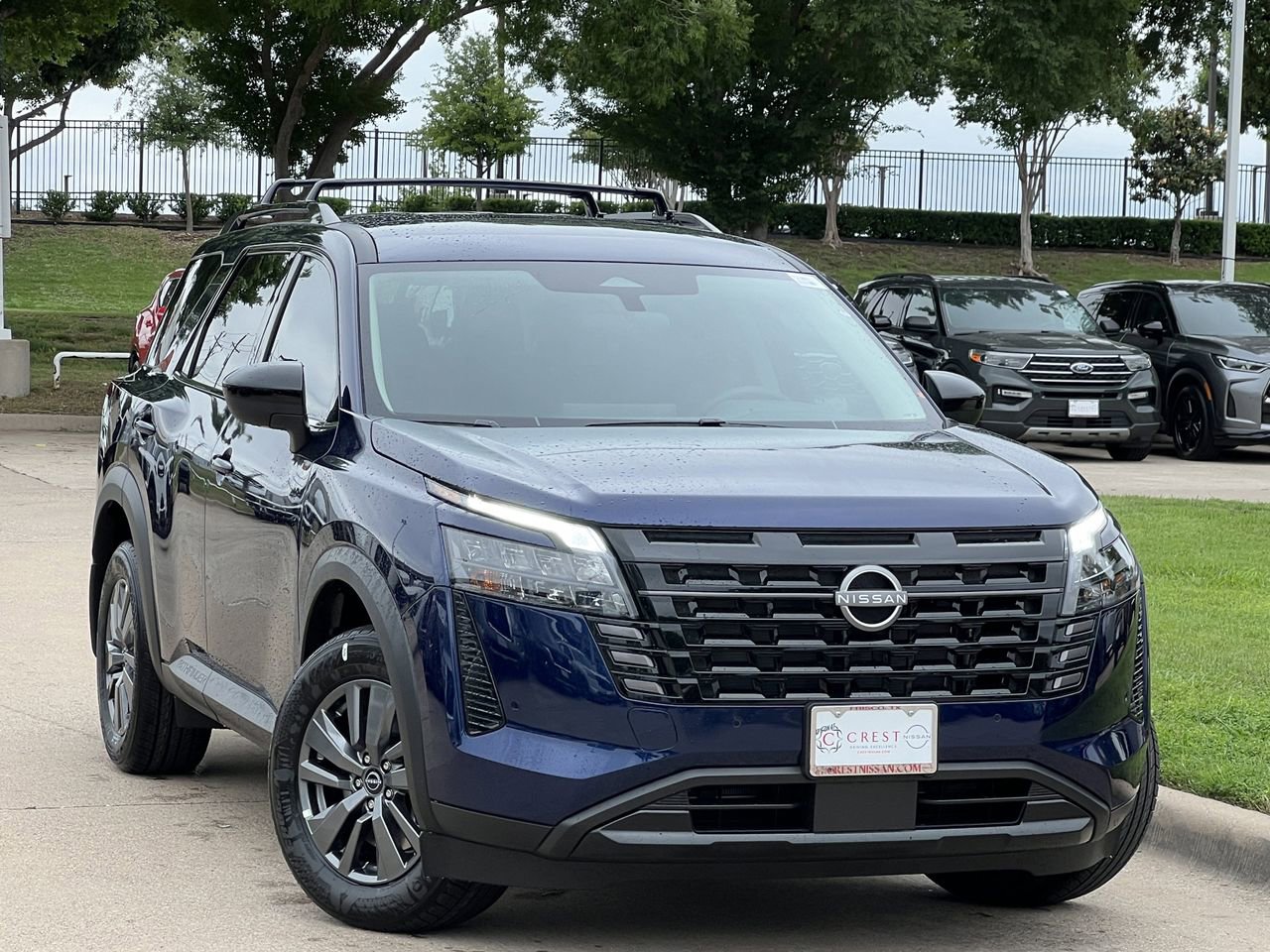New 2026 Nissan Pathfinder SV FWD image 2