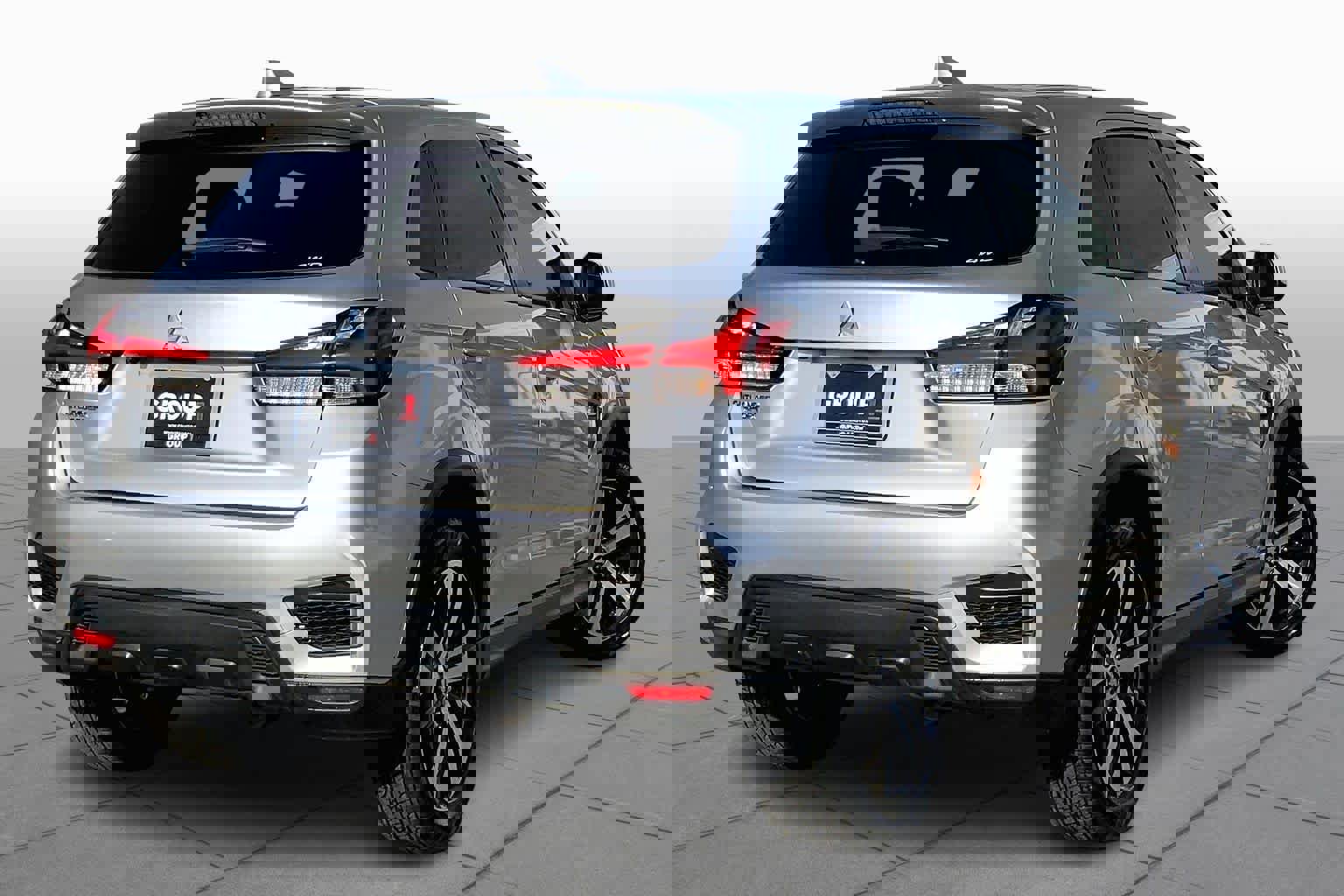 Used 2025 Mitsubishi Outlander Sport ES image 13