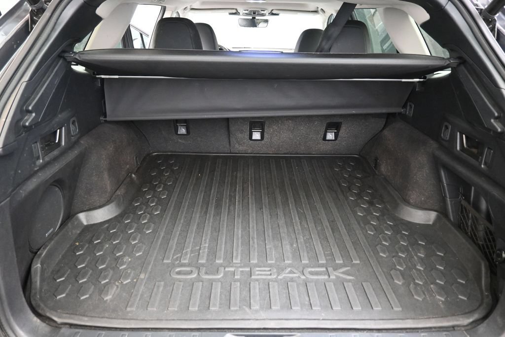 Certified 2025 Subaru Outback Onyx Edition AWD/4WD image 19