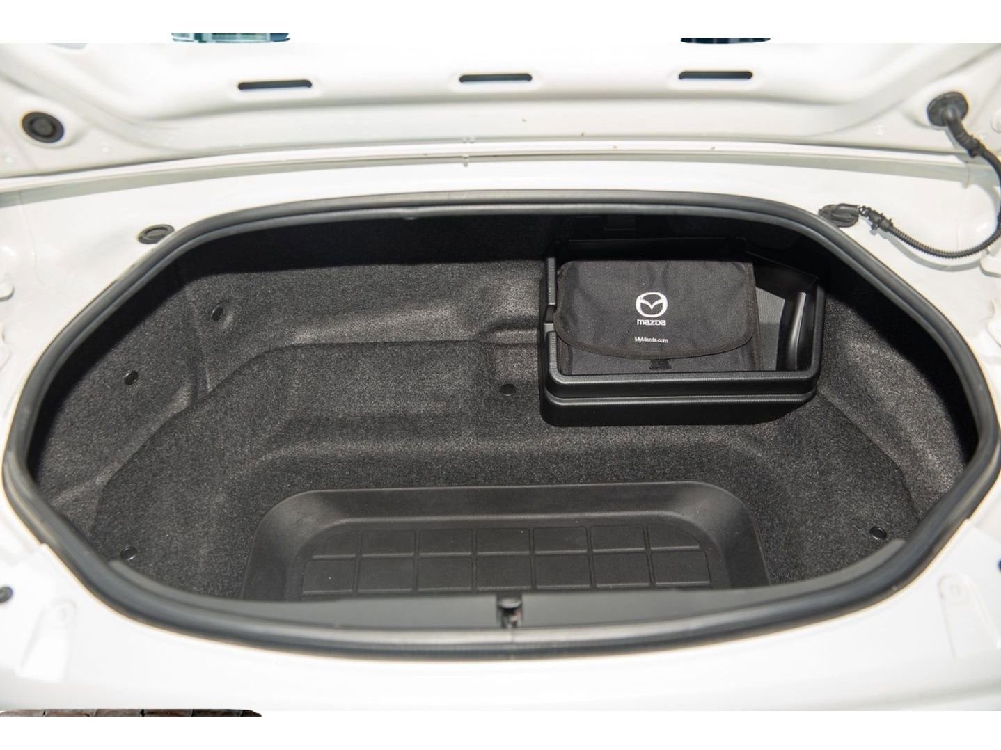 Used 2018 MAZDA MX-5 Miata RF Grand Touring image 7