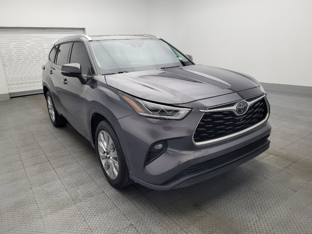 Used 2020 Toyota Highlander Limited FWD image 13