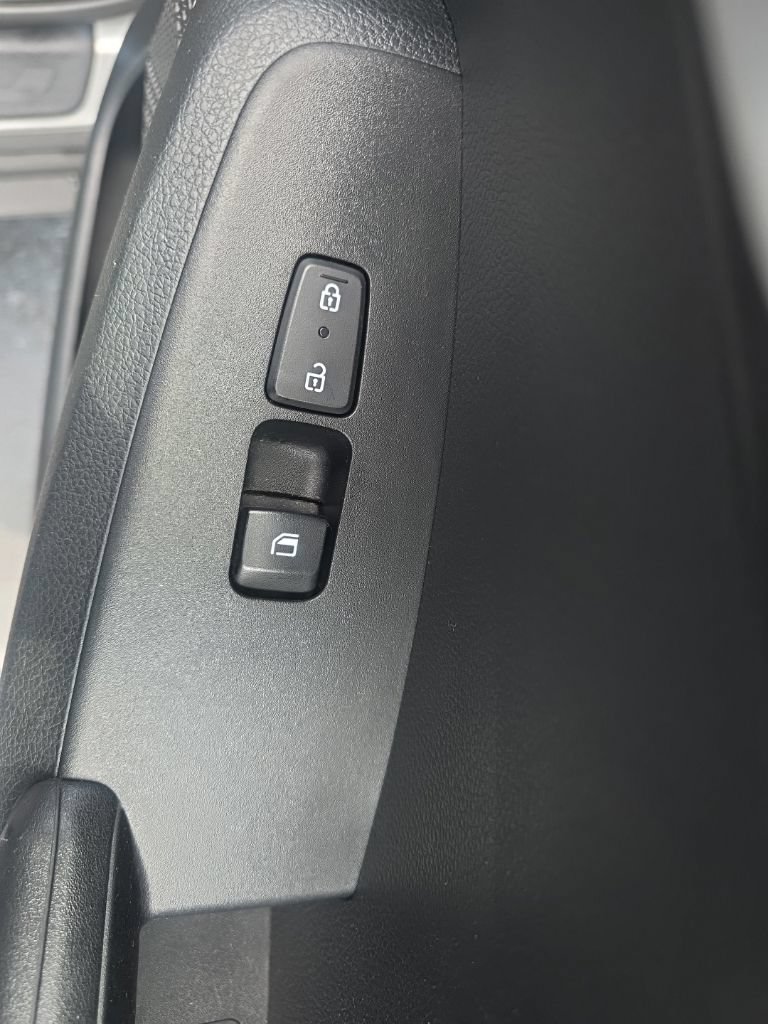 Used 2021 Kia Seltos LX AWD/4WD image 32