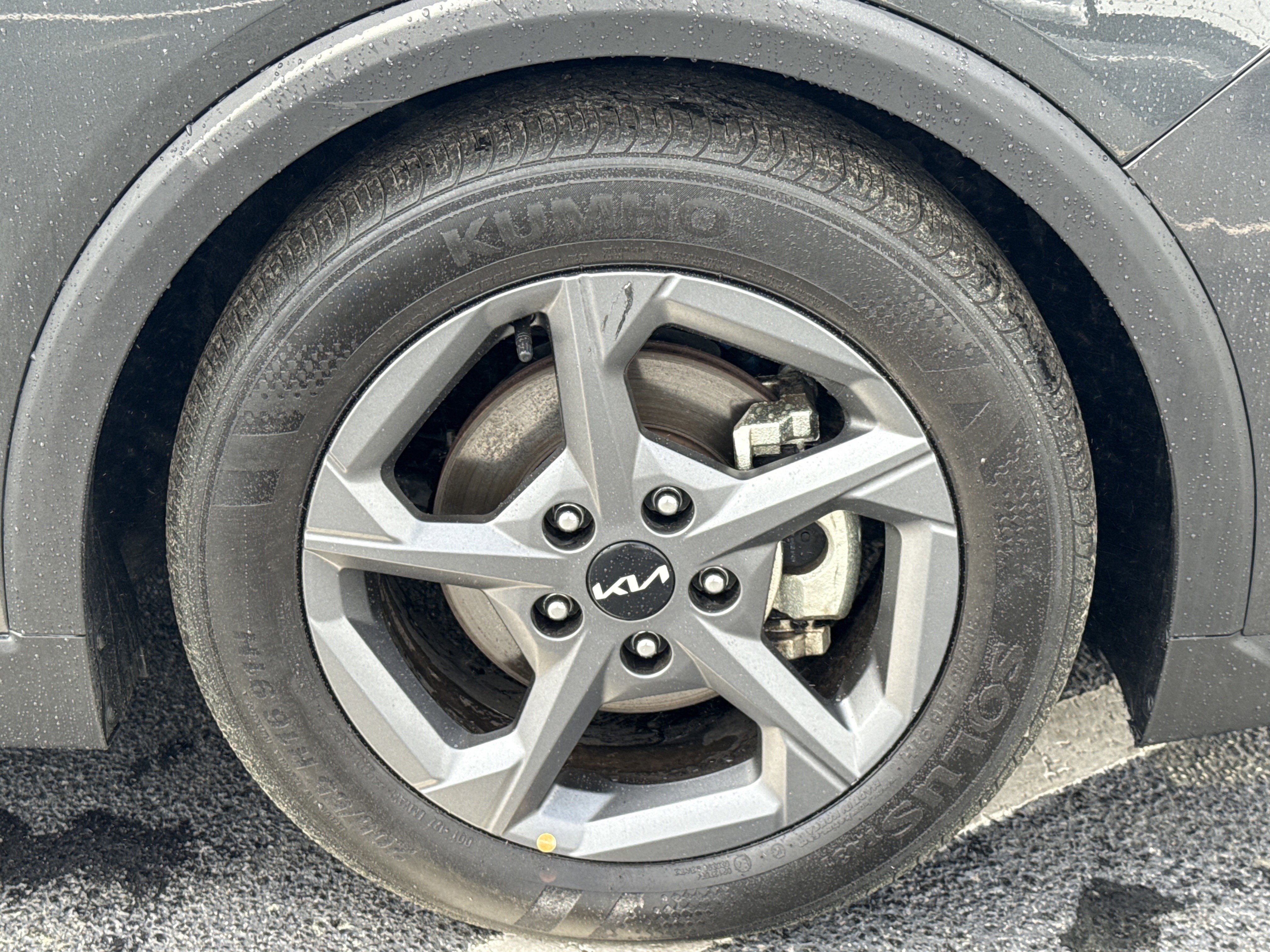 Used 2025 Kia K4 LXS image 23