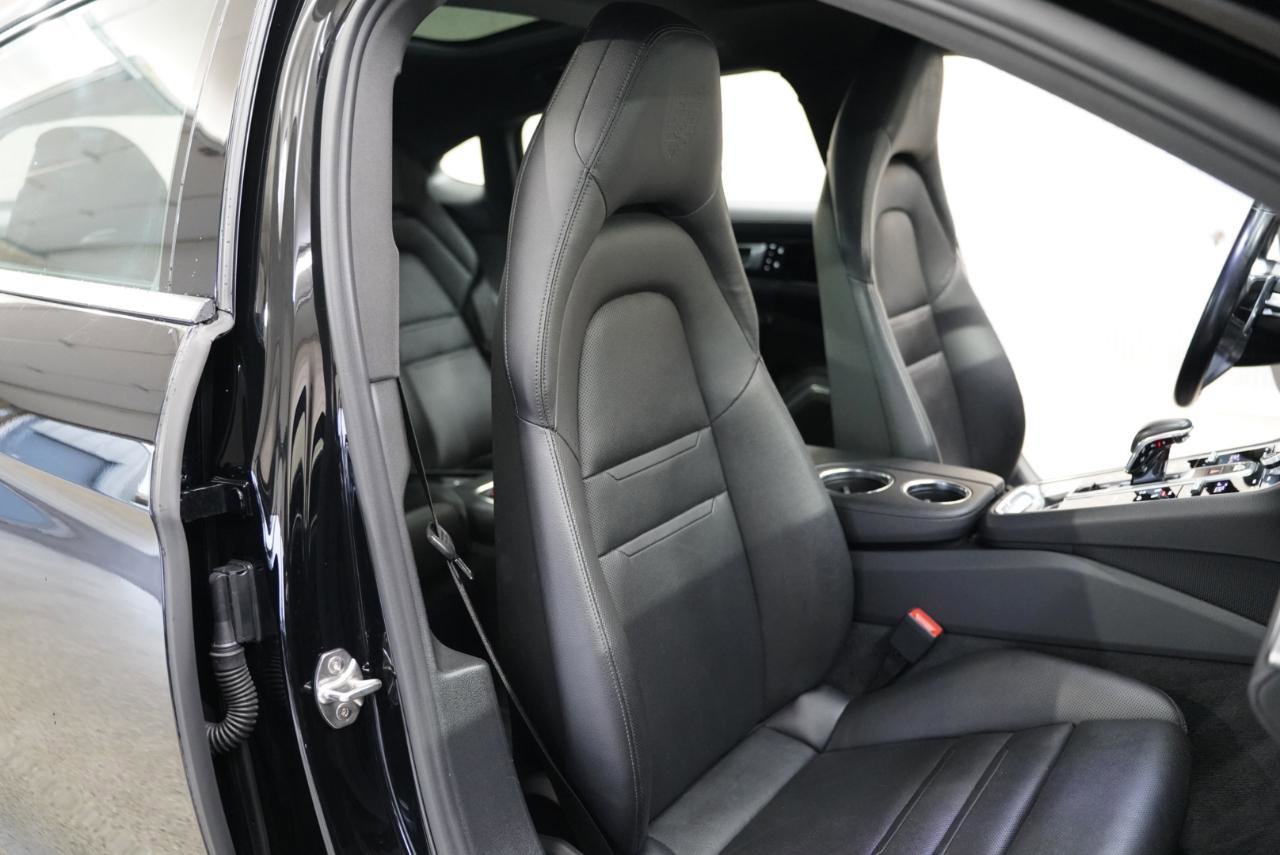 Used 2019 Porsche Panamera 4 Executive AWD/4WD image 28