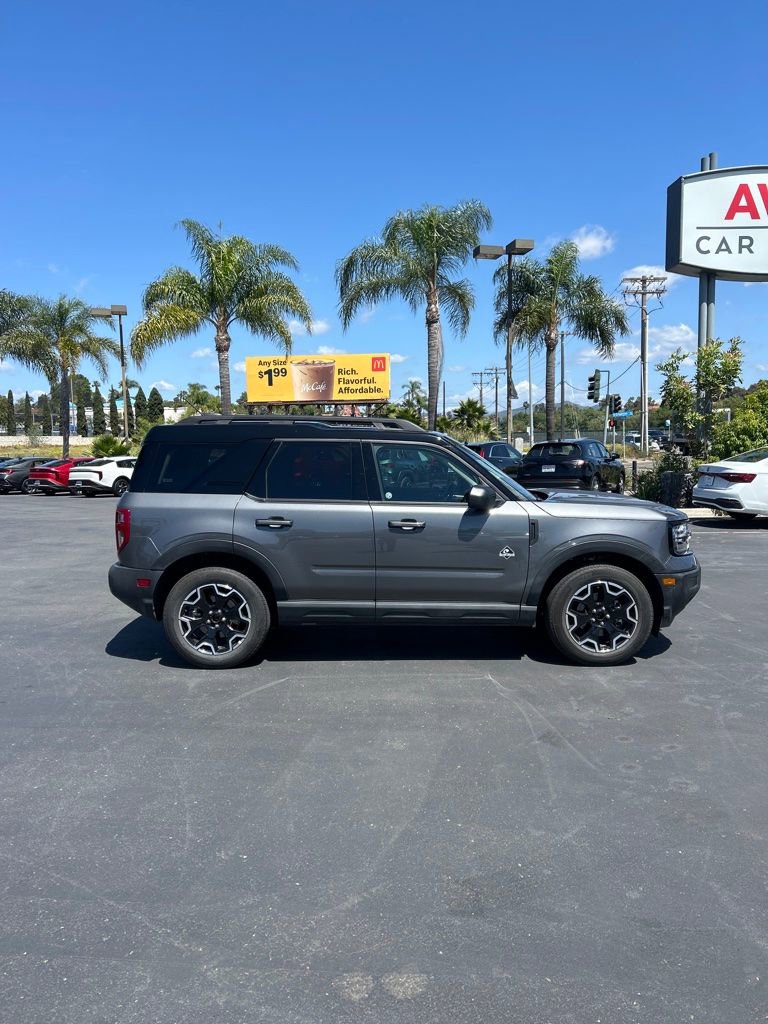 Used 2025 Ford Bronco Sport Outer Banks image 5