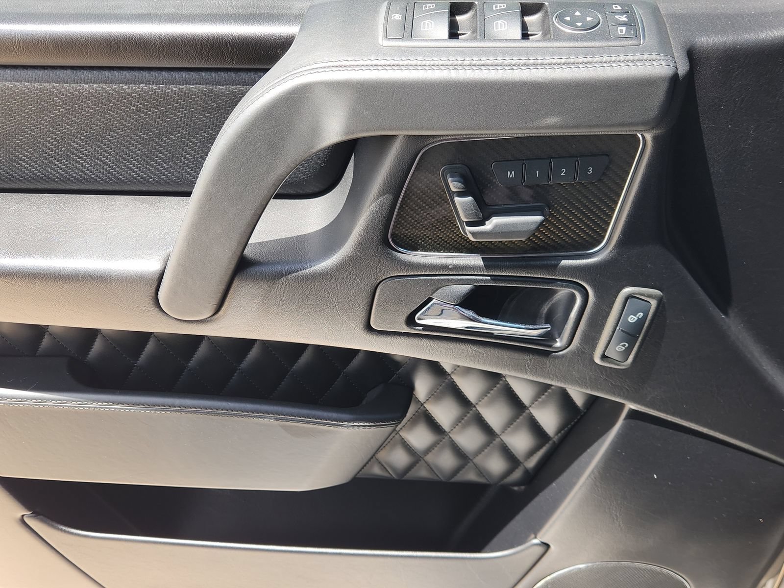 Used 2017 Mercedes-Benz G 65 AMG 4MATIC image 26