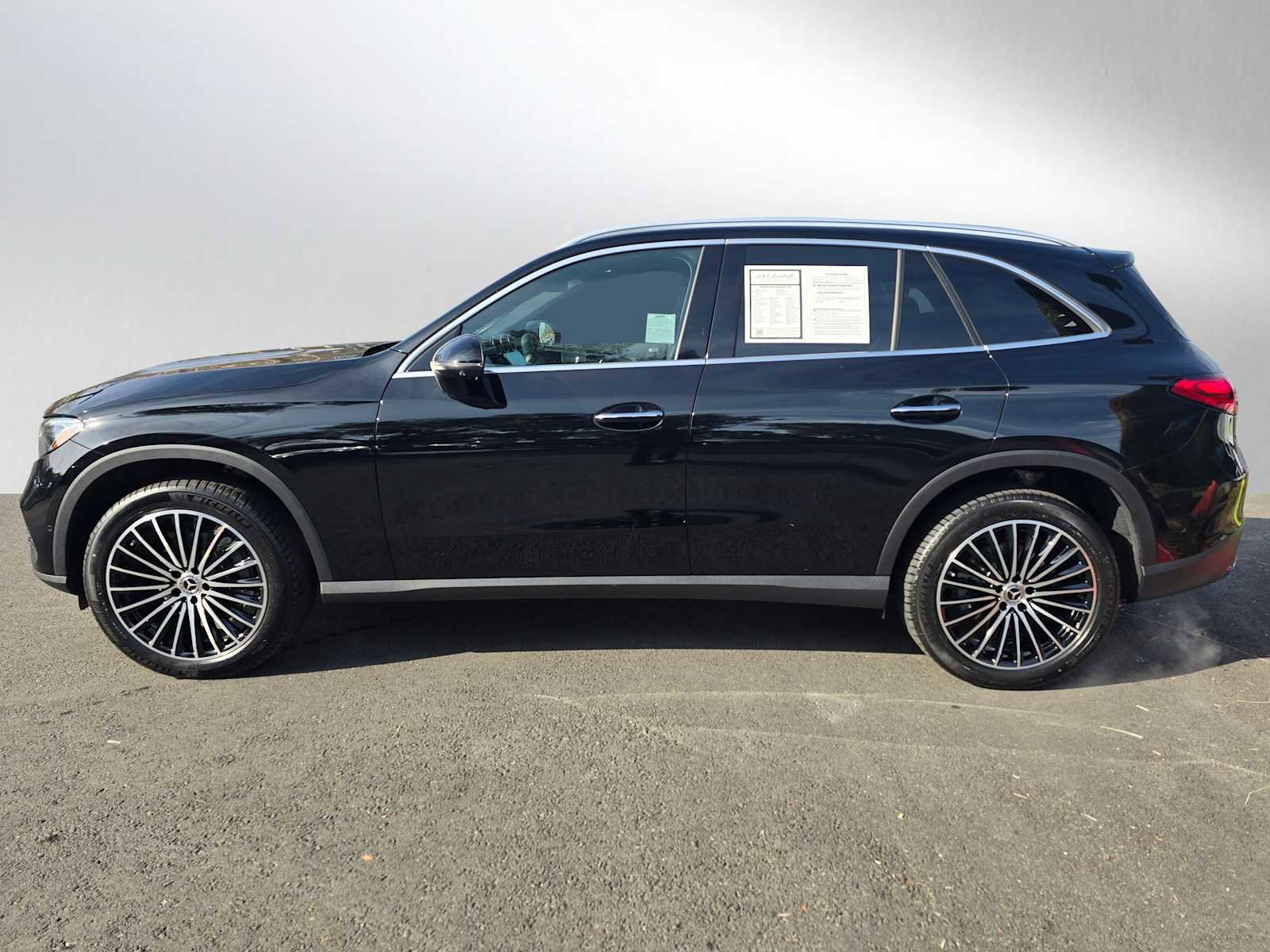 Certified 2026 Mercedes-Benz GLC 300 4MATIC image 6