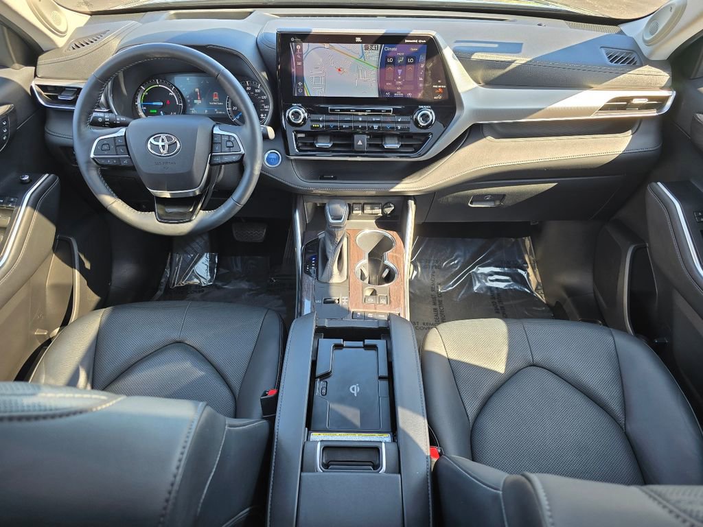 Used 2020 Toyota Highlander Platinum AWD/4WD image 28