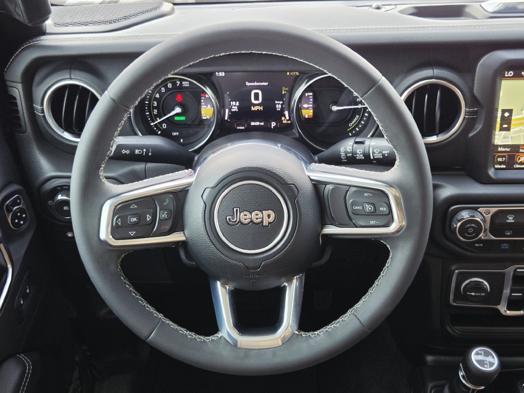 Used 2023 Jeep Wrangler Unlimited Sahara AWD/4WD image 26