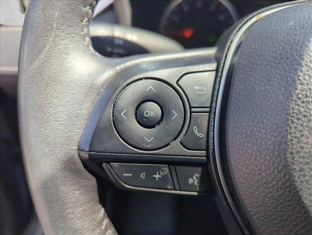 Used 2022 Toyota RAV4 XLE w/ Convenience Package FWD image 14