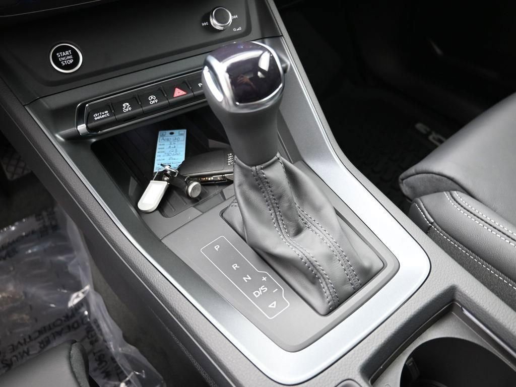 New 2025 Audi Q3 2.0T Premium image 19