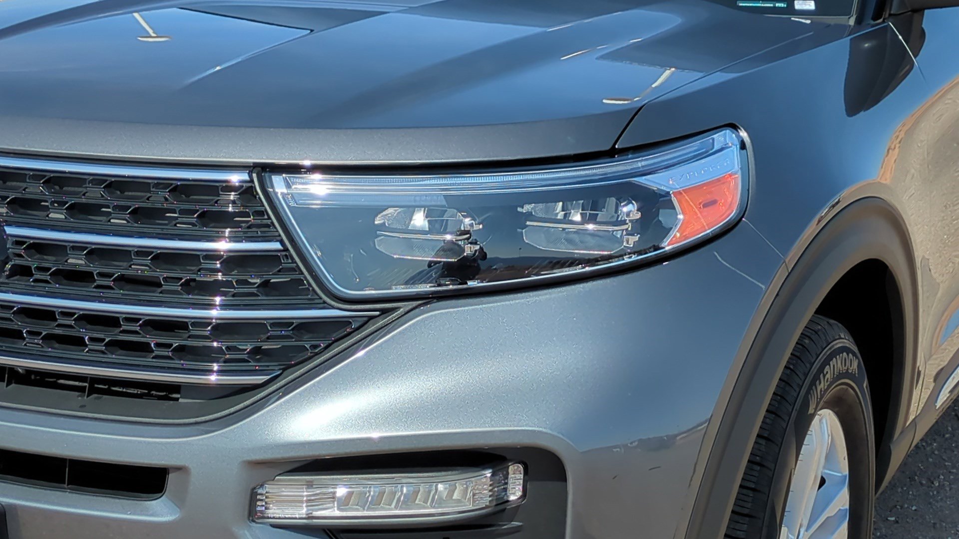 Used 2024 Ford Explorer XLT w/ Equipment Group 202A AWD/4WD image 10