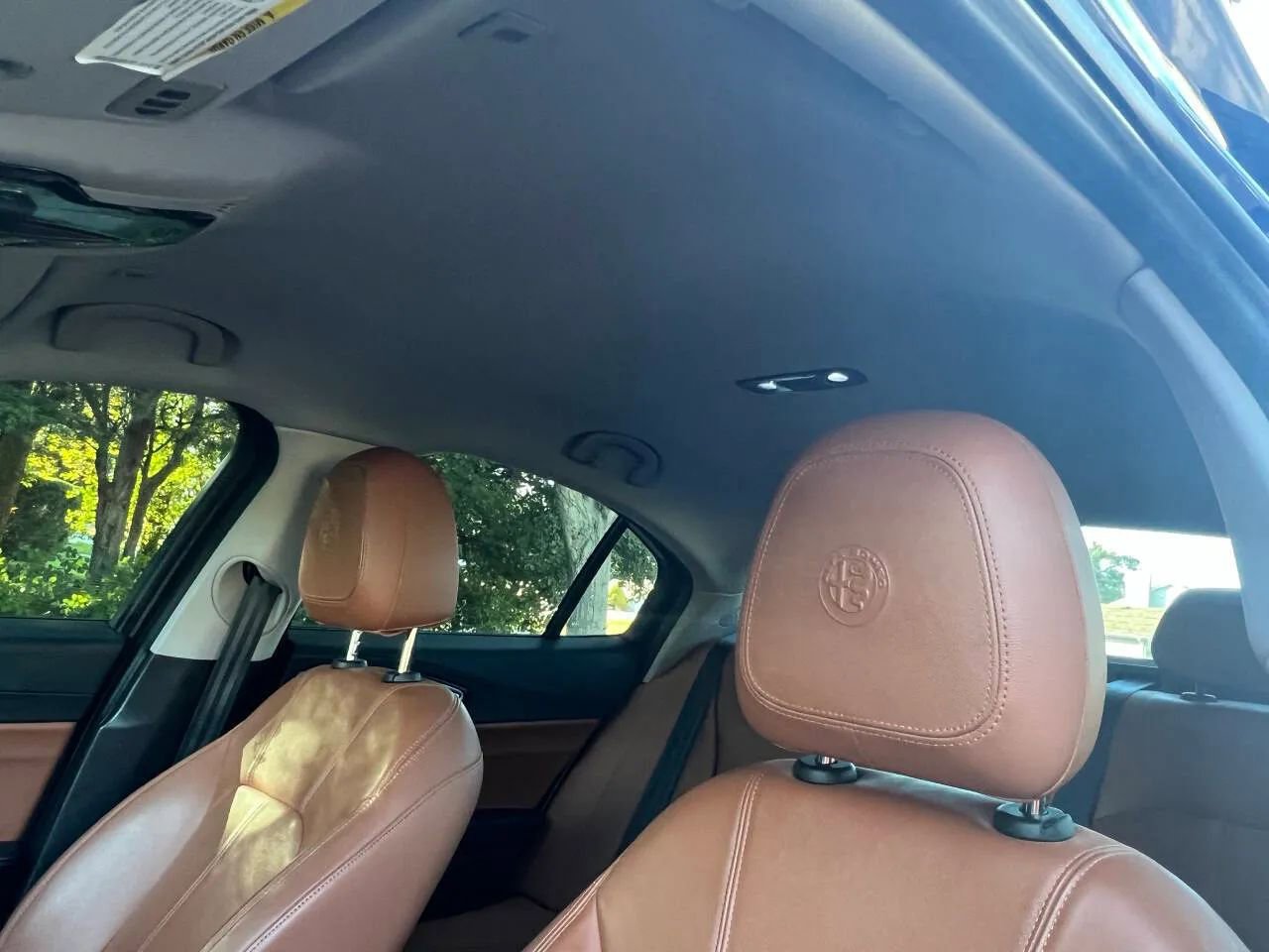 Used 2018 Alfa Romeo Giulia image 31