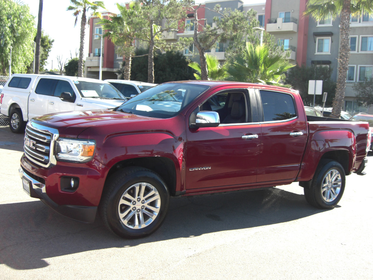 Used 2018 GMC Canyon SLT w/ Driver Alert Package image 3