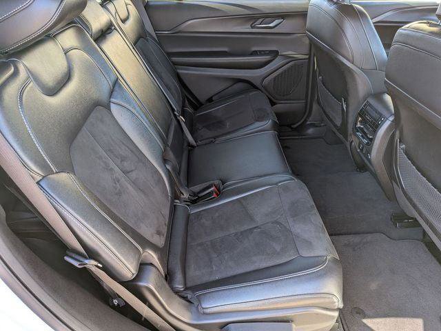 Certified 2024 Jeep Grand Cherokee L Laredo image 29