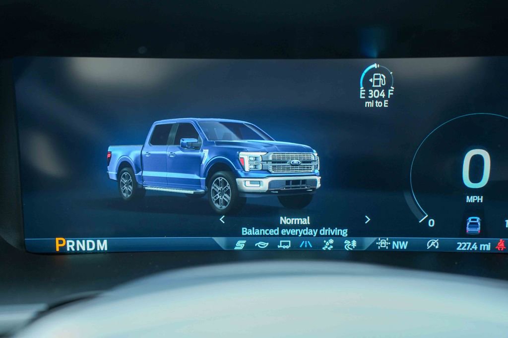 Used 2026 Ford F150 Lariat AWD/4WD image 38