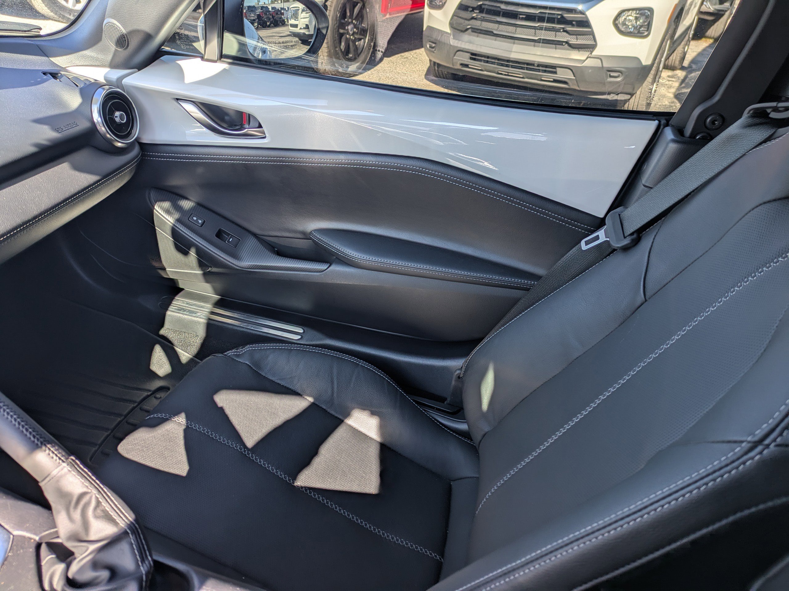 Used 2023 MAZDA MX-5 Miata Grand Touring image 12