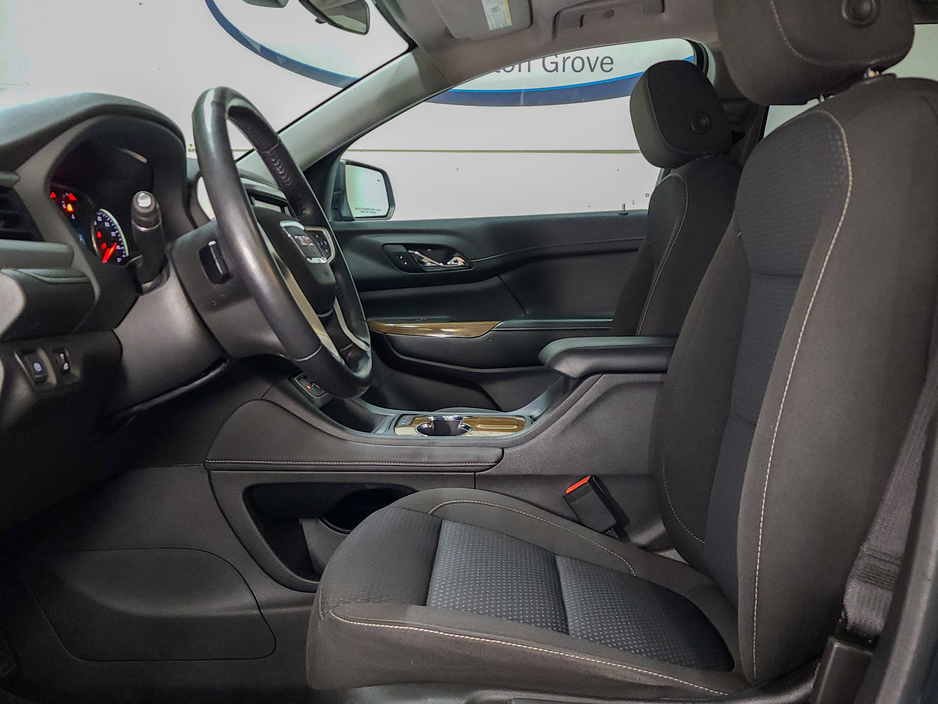 Used 2020 GMC Acadia SLE image 34