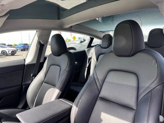 Used 2023 Tesla Model 3 Standard Range image 11