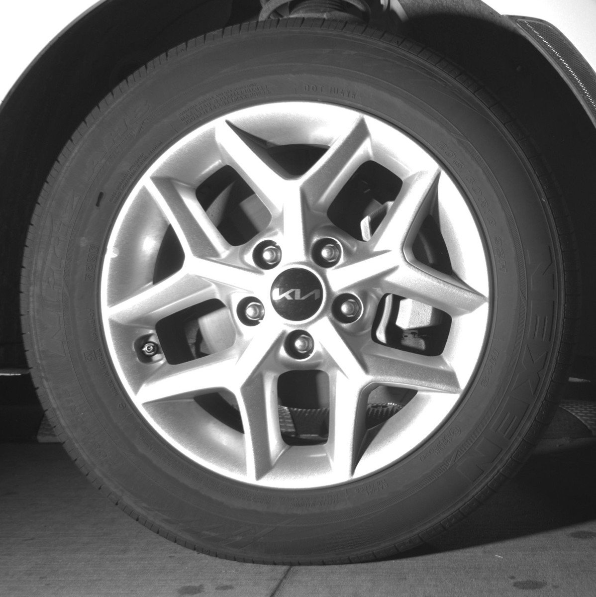 Used 2025 Kia Soul LX w/ LX Technology Package image 13