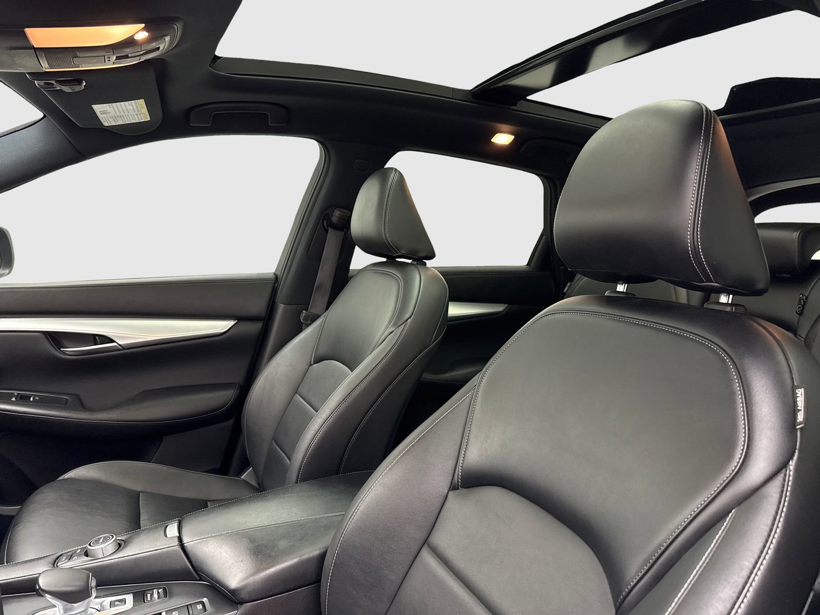 Used 2021 INFINITI QX50 Luxe w/ Appearance Package FWD image 30