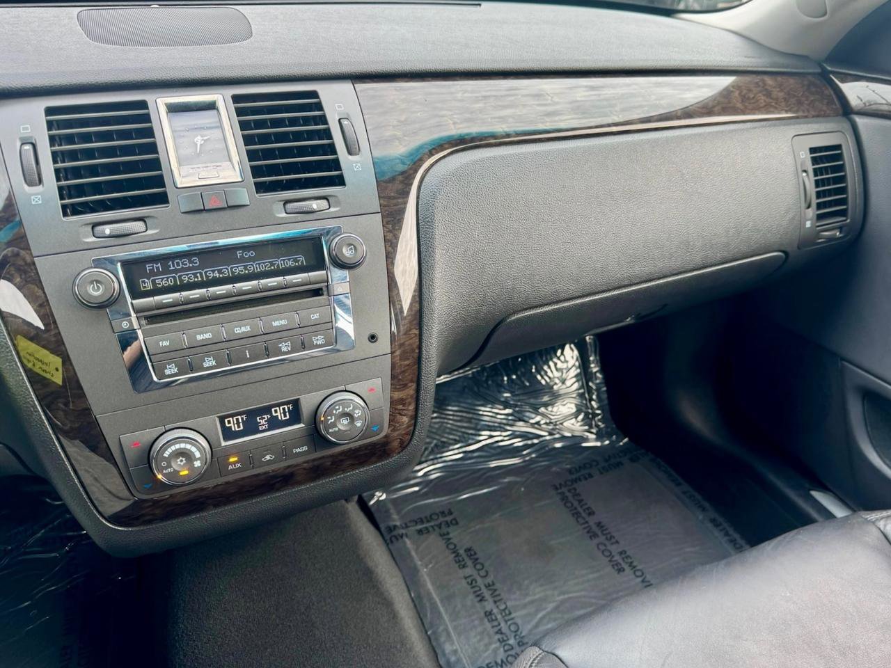 Used 2011 Cadillac DTS Limousine image 34