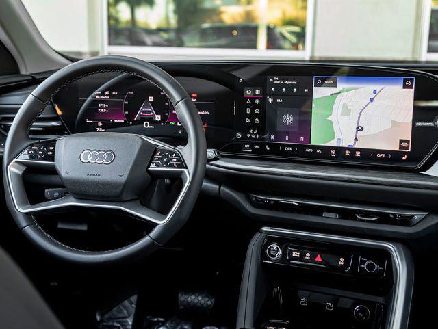 Certified 2025 Audi Q5 Premium w/ Premium Plus AWD/4WD image 21