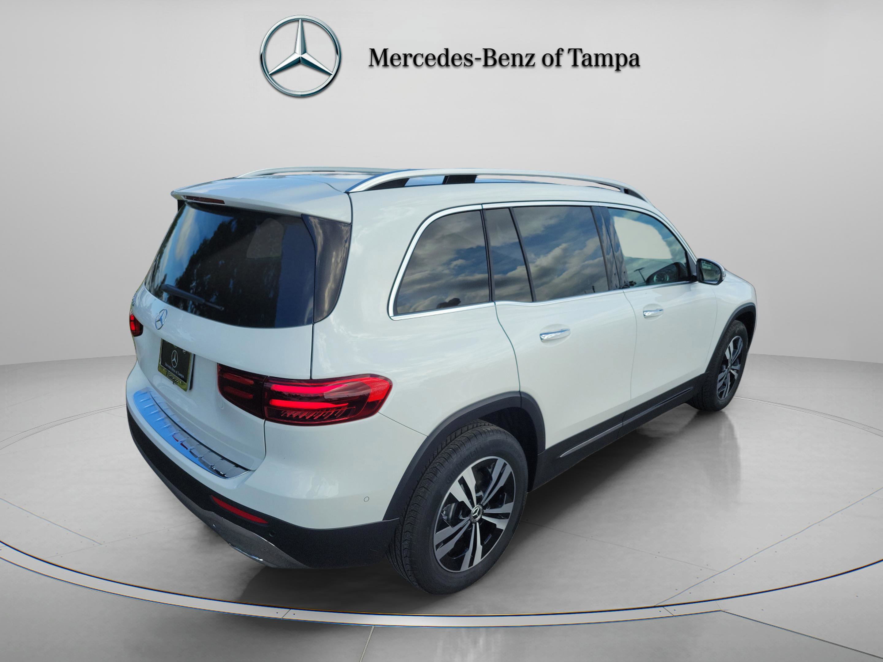 Certified 2025 Mercedes-Benz GLB 250 image 4