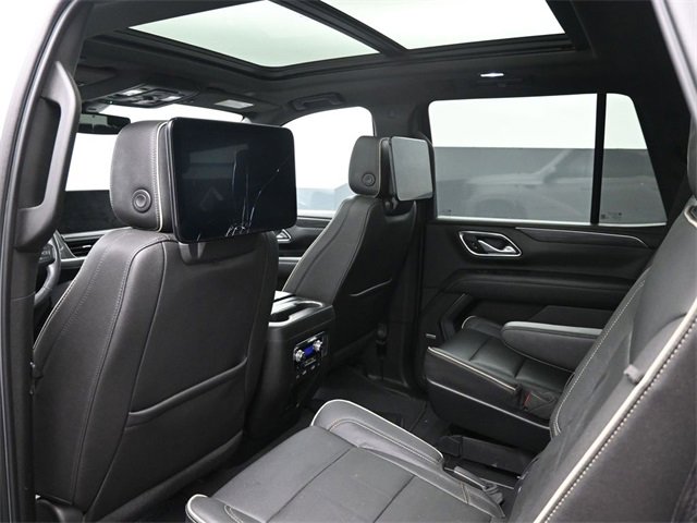 Used 2022 GMC Yukon SLT w/ SLT Luxury Package image 17