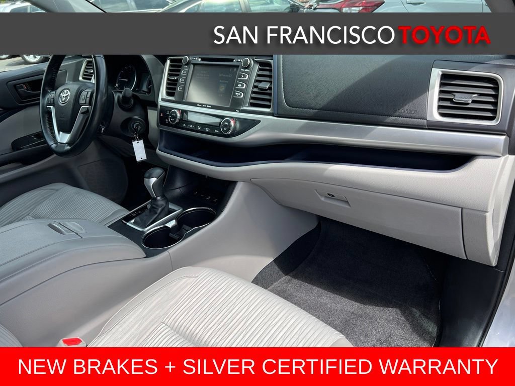 Certified 2016 Toyota Highlander Plus AWD/4WD image 23