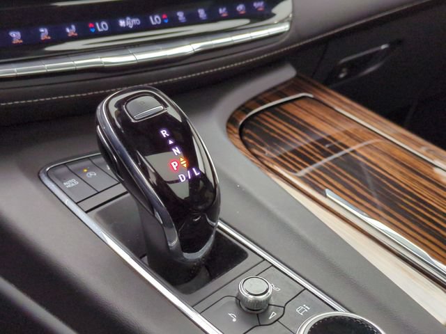 Certified 2023 Cadillac Escalade Premium Luxury AWD/4WD image 17