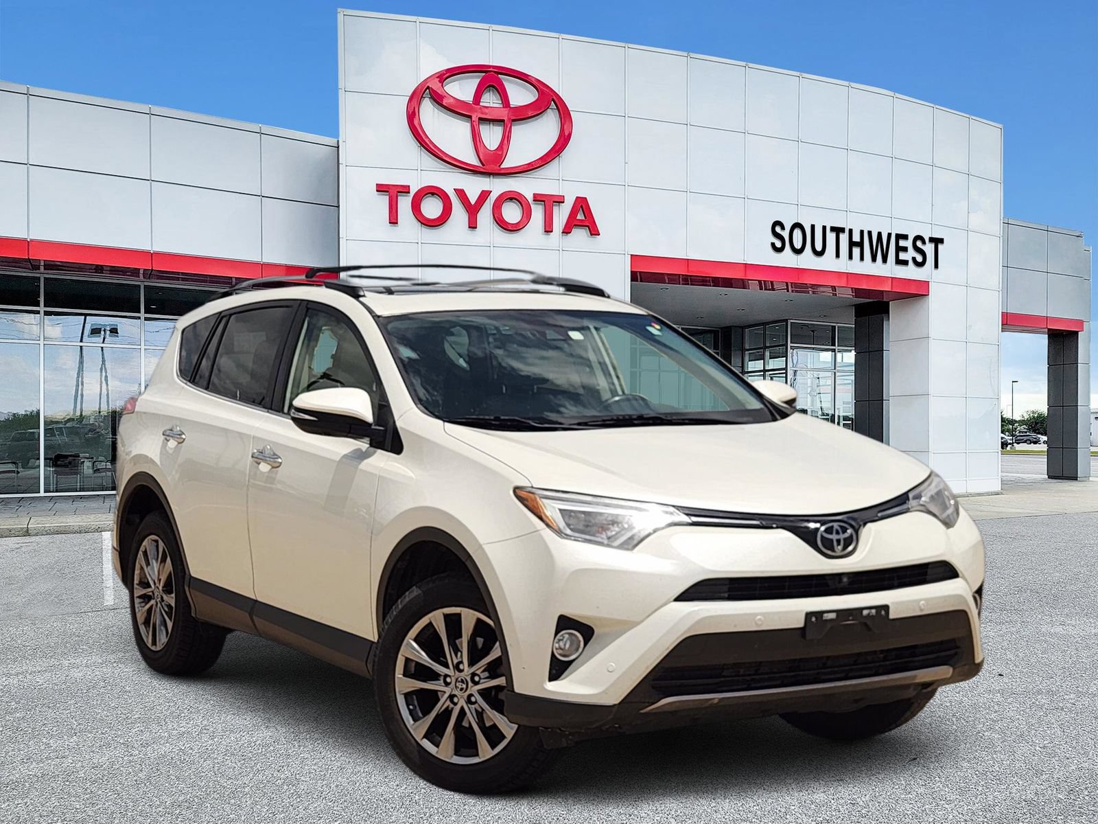 Used 2017 Toyota RAV4 Limited w/ Advanced Technology Package FWD image 1
