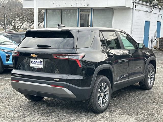 New 2026 Chevrolet Equinox LT image 2