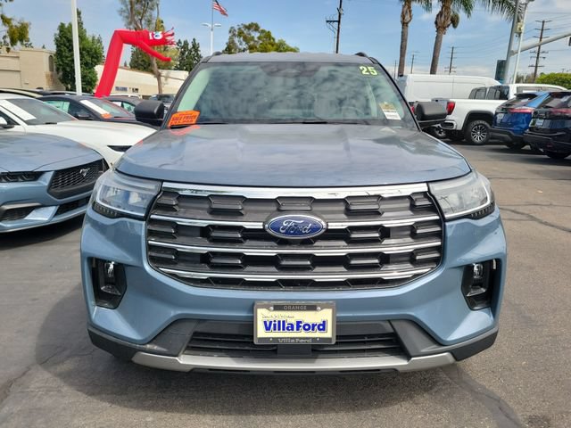 Used 2025 Ford Explorer Active w/ Active Comfort Package RWD image 25