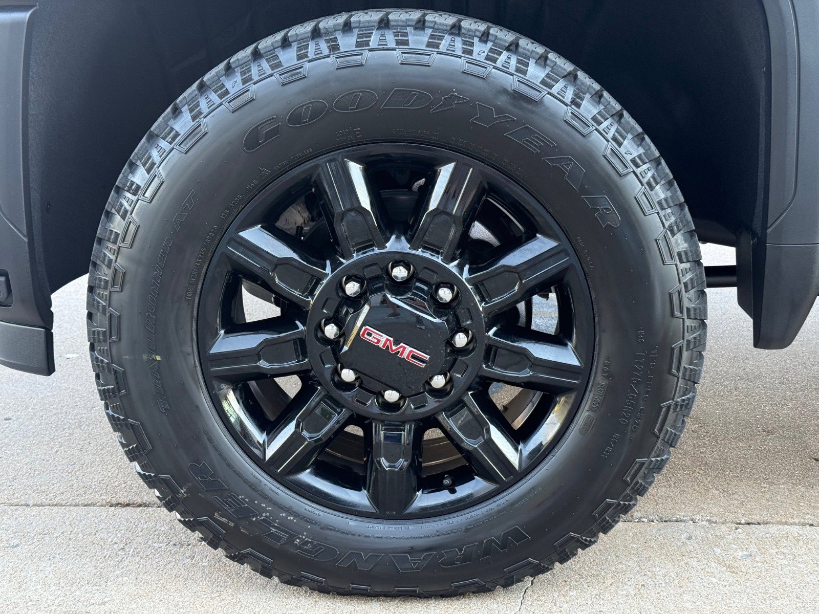 New 2026 GMC Sierra 2500 AT4 w/ AT4 Premium Plus Package image 7