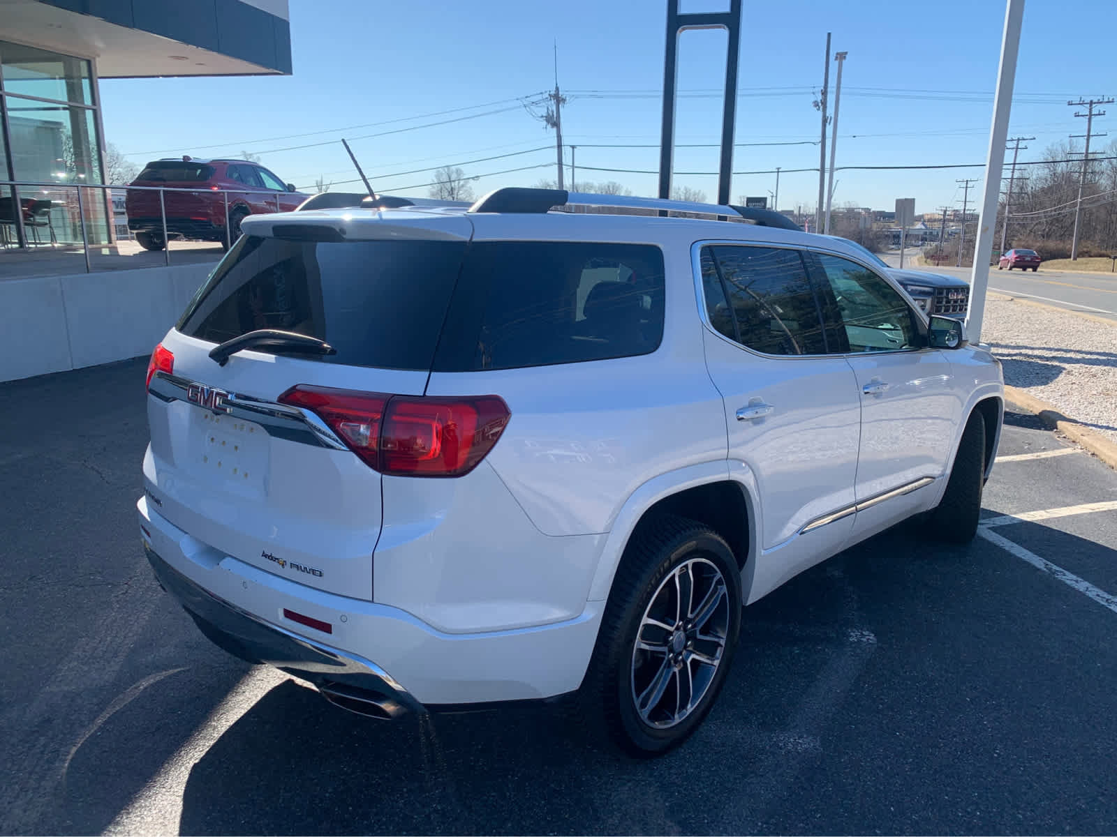 Used 2017 GMC Acadia Denali image 7
