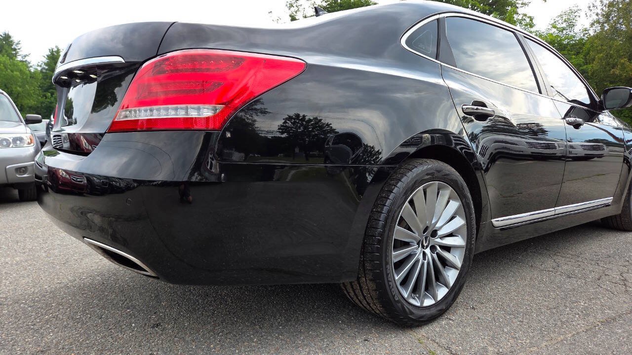 Used 2015 Hyundai Equus Signature RWD image 17