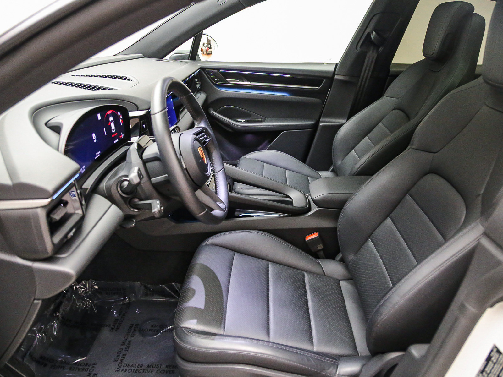Certified 2026 Porsche Macan Electric RWD image 21