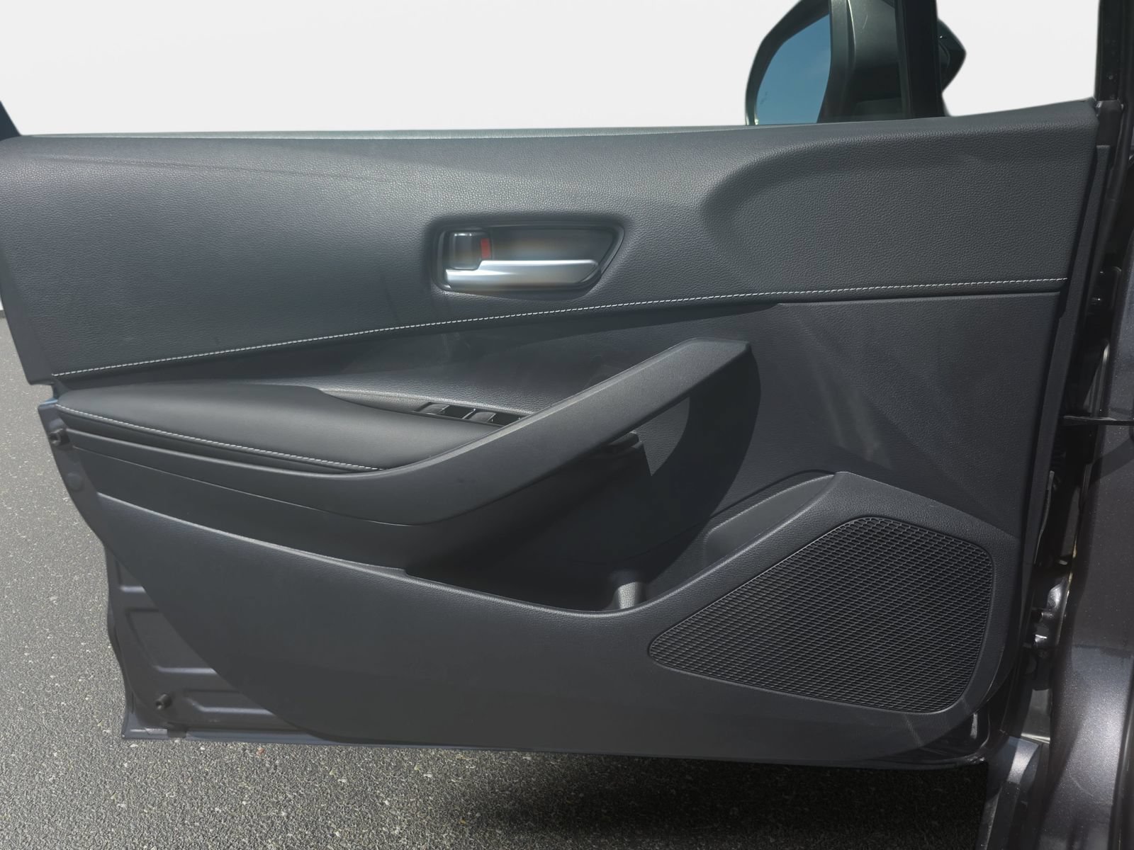 Used 2026 Toyota Corolla SE FWD image 26