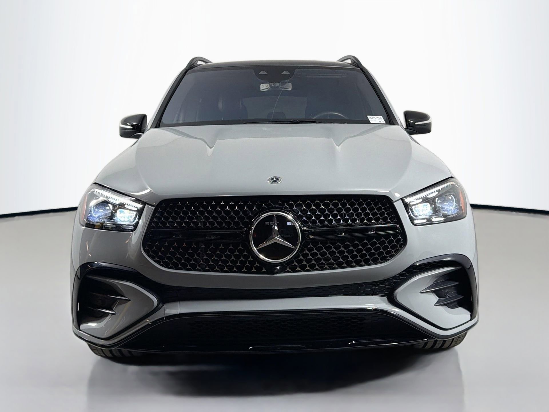 Used 2024 Mercedes-Benz GLE 580 4MATIC image 3