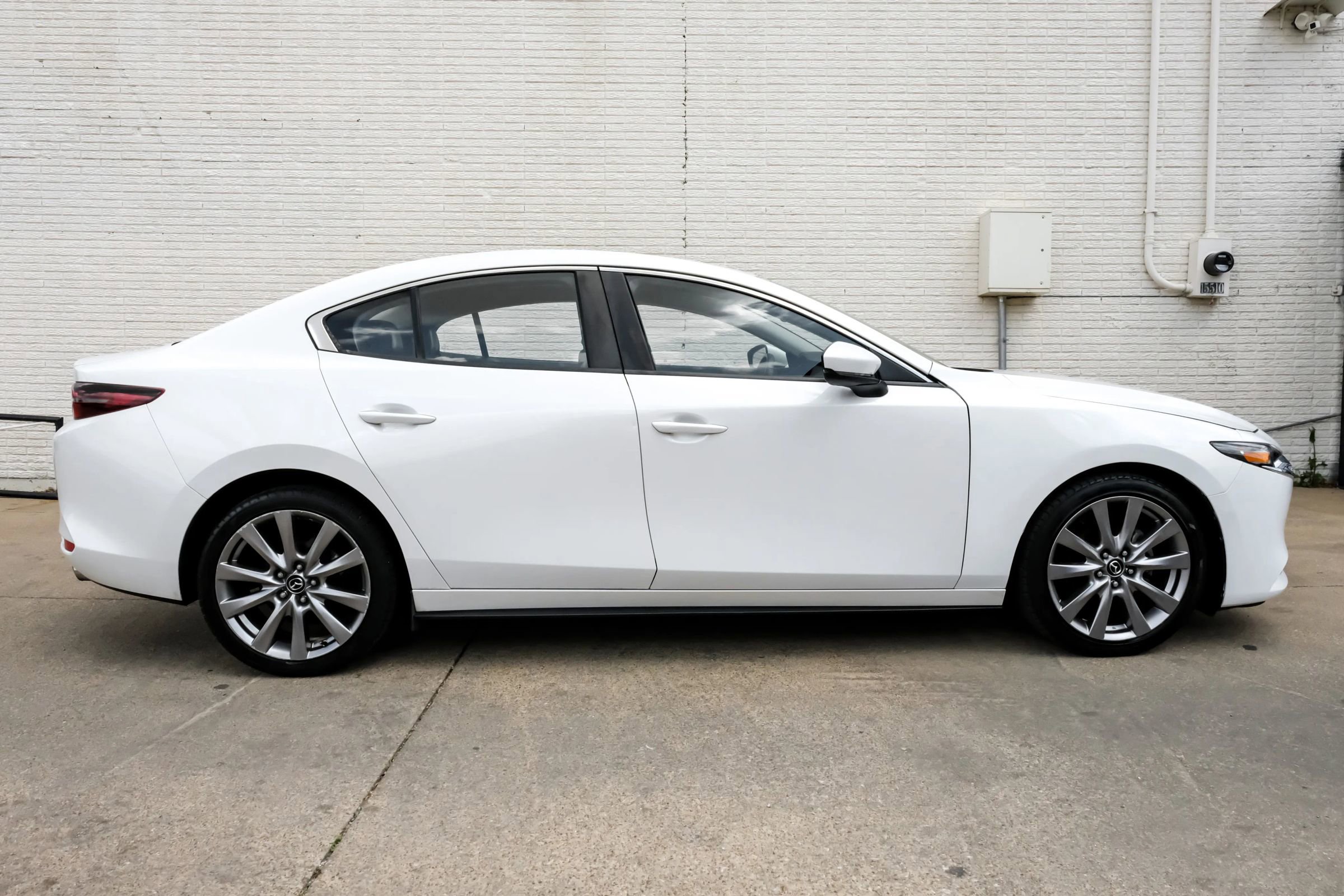 Used 2019 MAZDA MAZDA3 Sedan w/ Select Package image 6