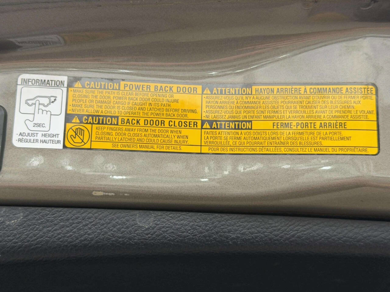 Used 2013 Toyota RAV4 Limited AWD/4WD image 8