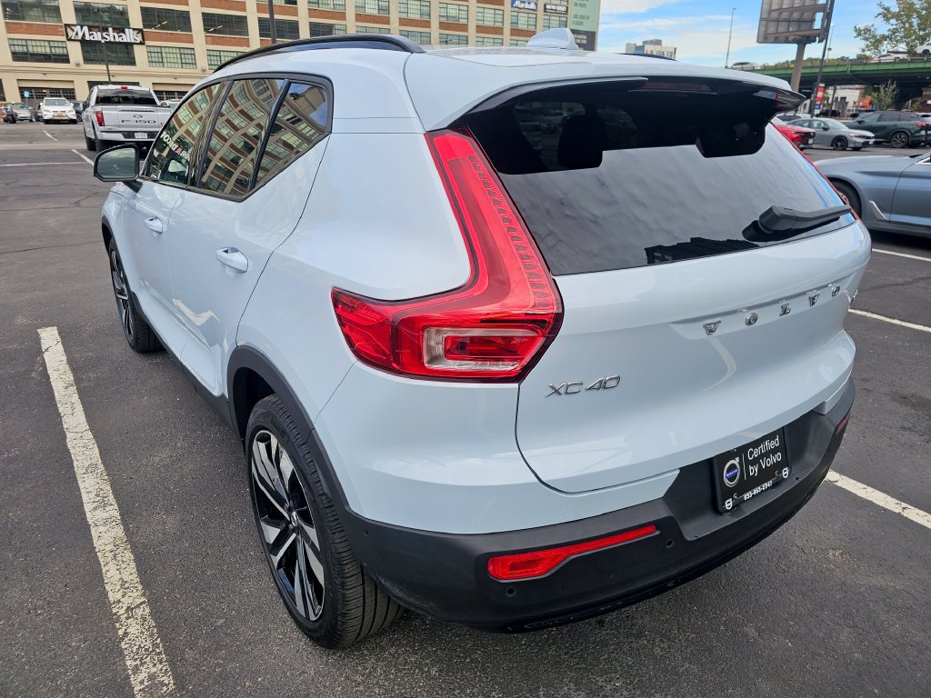 Certified 2025 Volvo XC40 B5 Ultra AWD/4WD image 25