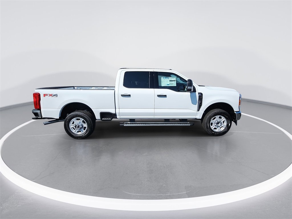 New 2026 Ford F250 XLT w/ FX4 Off-Road Package image 9